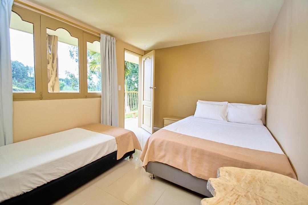 Mansion By Bernalo Hotels Guatape Ngoại thất bức ảnh