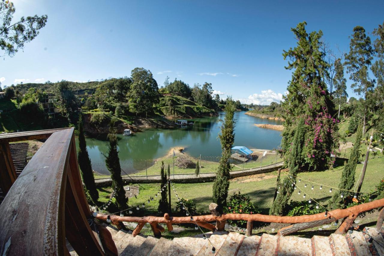 Mansion By Bernalo Hotels Guatape Ngoại thất bức ảnh